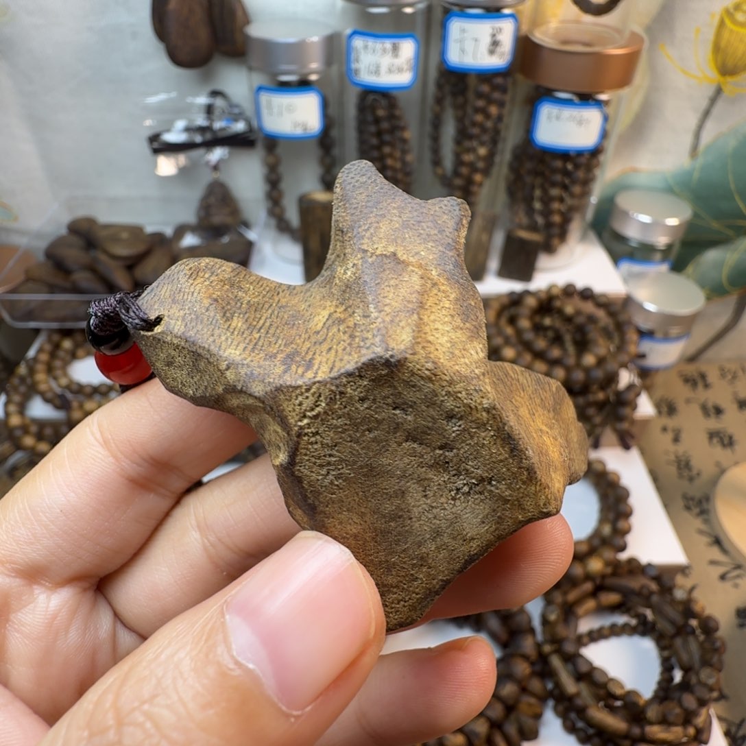 沉香沉香碎屑车绳子