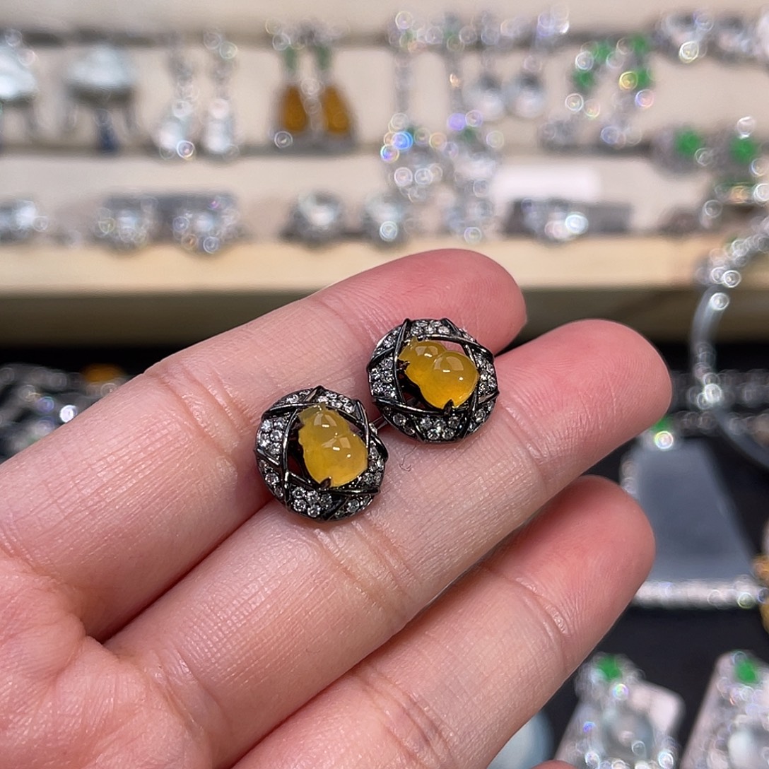 翡翠18K金镶嵌耳饰葫芦