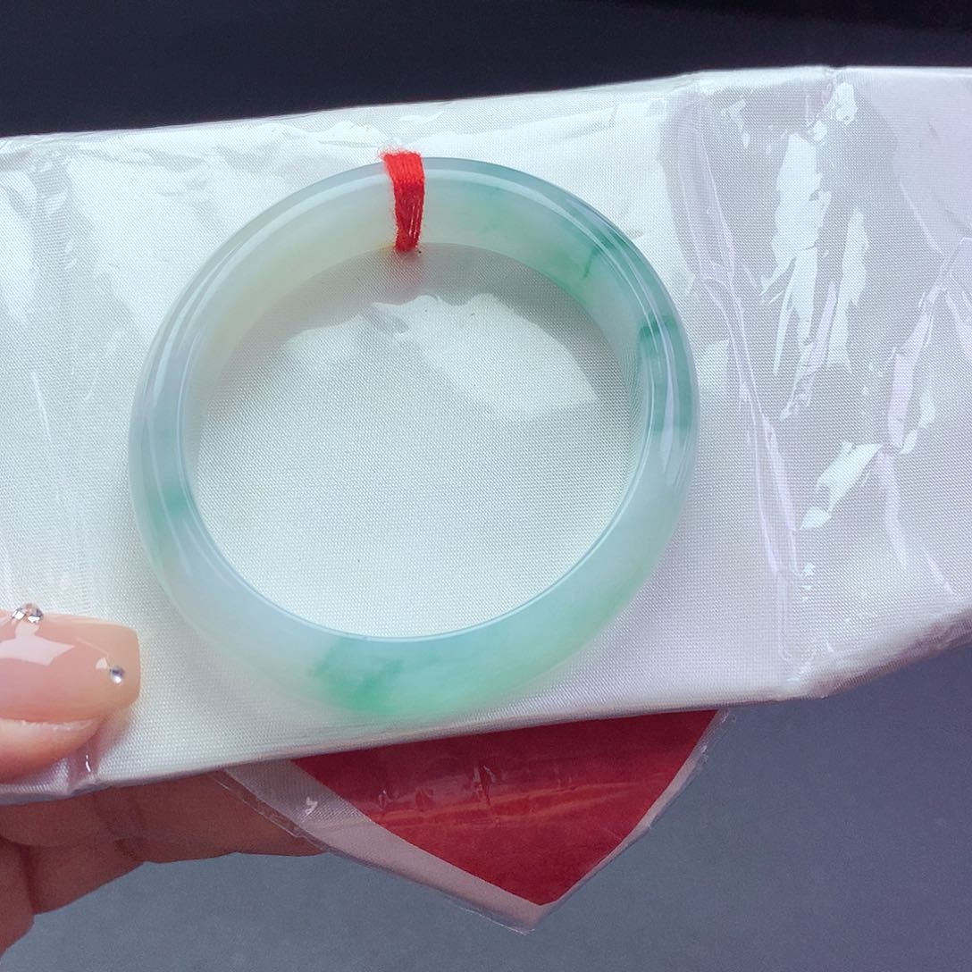 【闪购商品】翡翠手镯未镶嵌贵妃a 191170