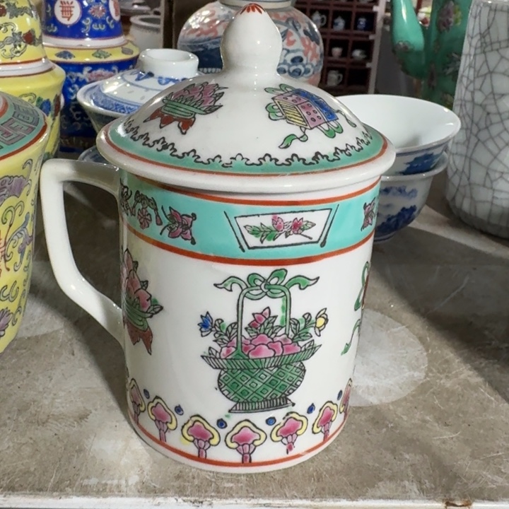 摆件八宝纹办公杯摆件