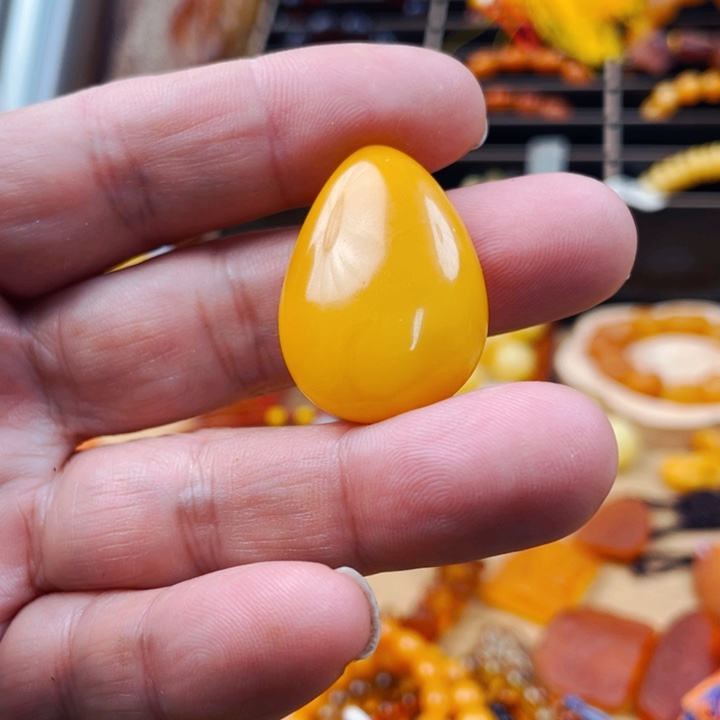 琥珀颈饰未镶嵌吊坠