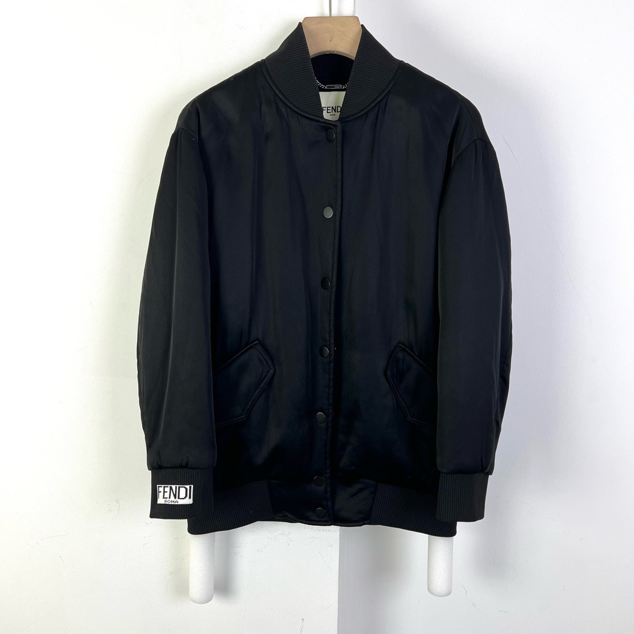 95新 FENDI/芬迪 38码/背后珍珠装饰夹克外套/97新/00878