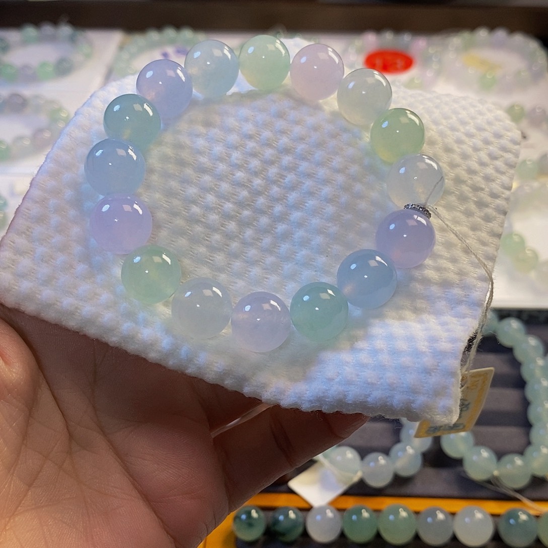 定制翡翠未镶嵌翡翠.