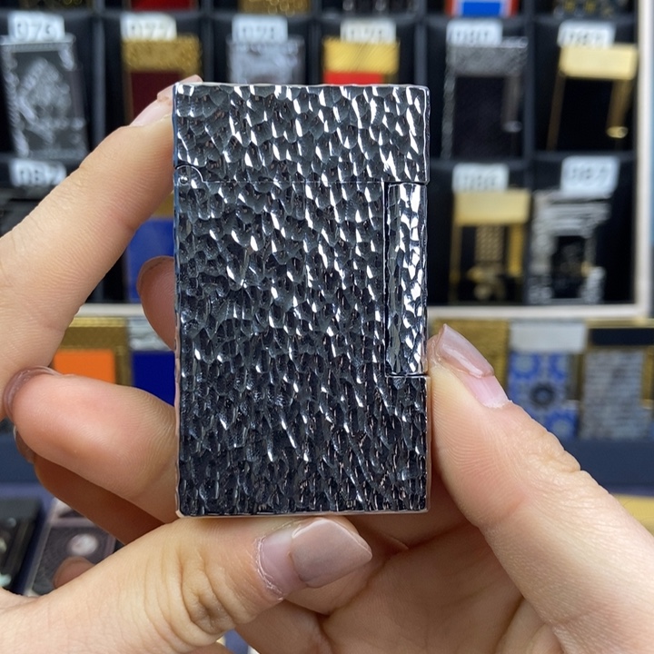 明铬银色单火陨石坑11