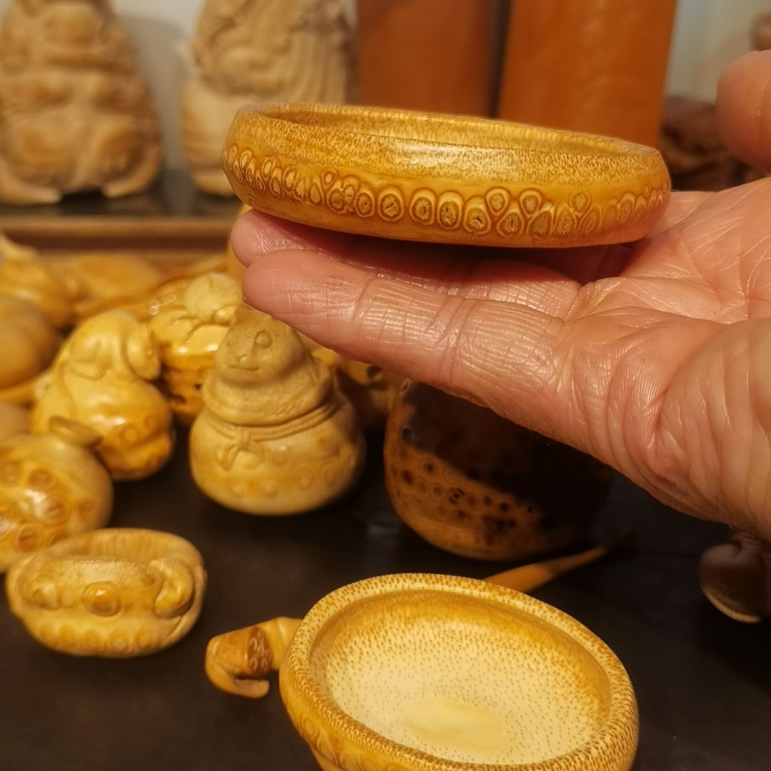 哈***~香榧木竹根雕摆件配饰金蟾杂相