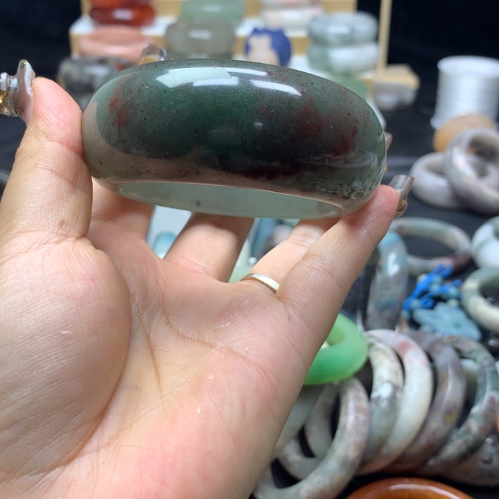 未镶嵌手镯石英质玉蛋***蛋