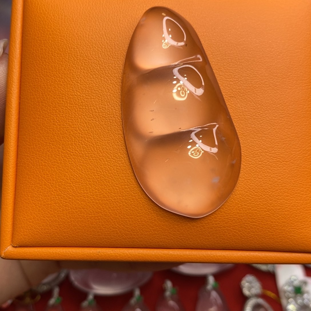 石英质玉未镶嵌吊坠