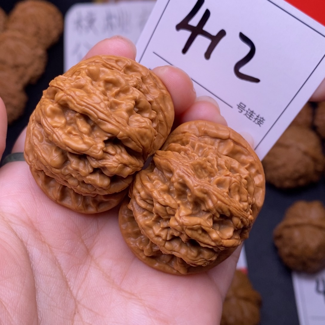 文玩核桃把件412虎头4.3