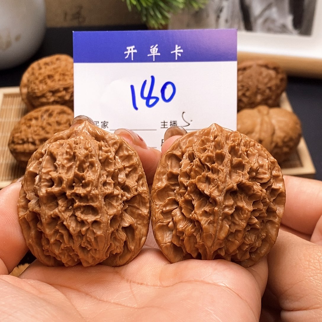 桃核吊坠大花45无刀痕断齿s