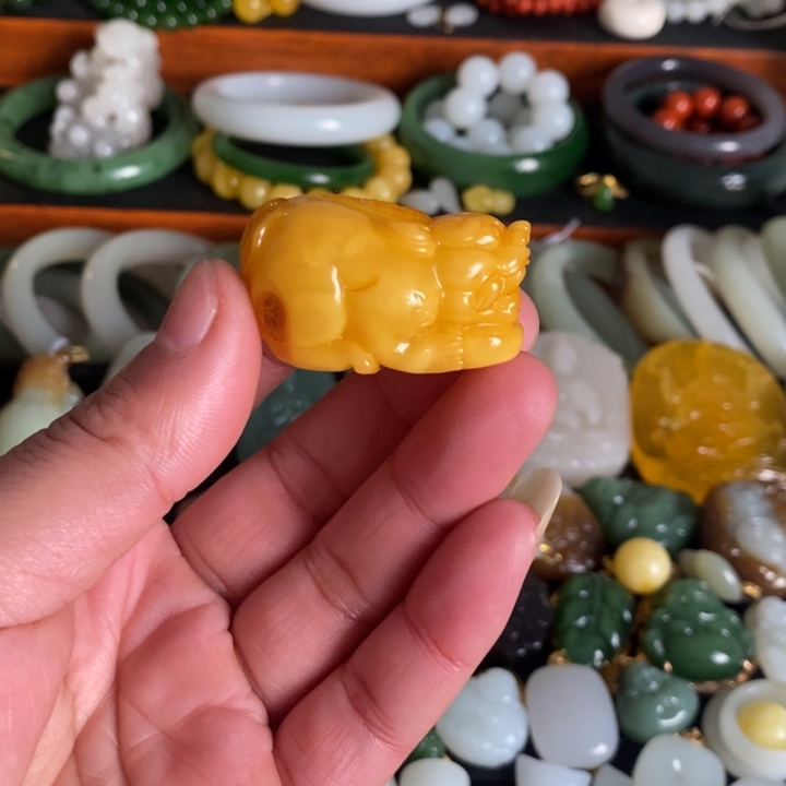 姗****蜜蜡未镶嵌吊坠(不含链)