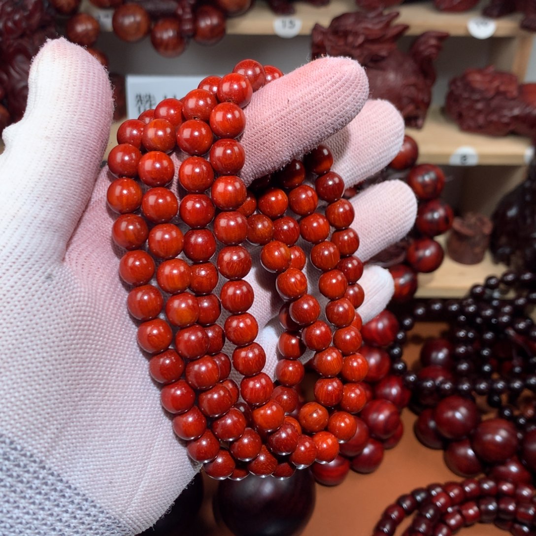 大***叔染料紫檀（血檀）0.8帝王泥果冻-玉化料