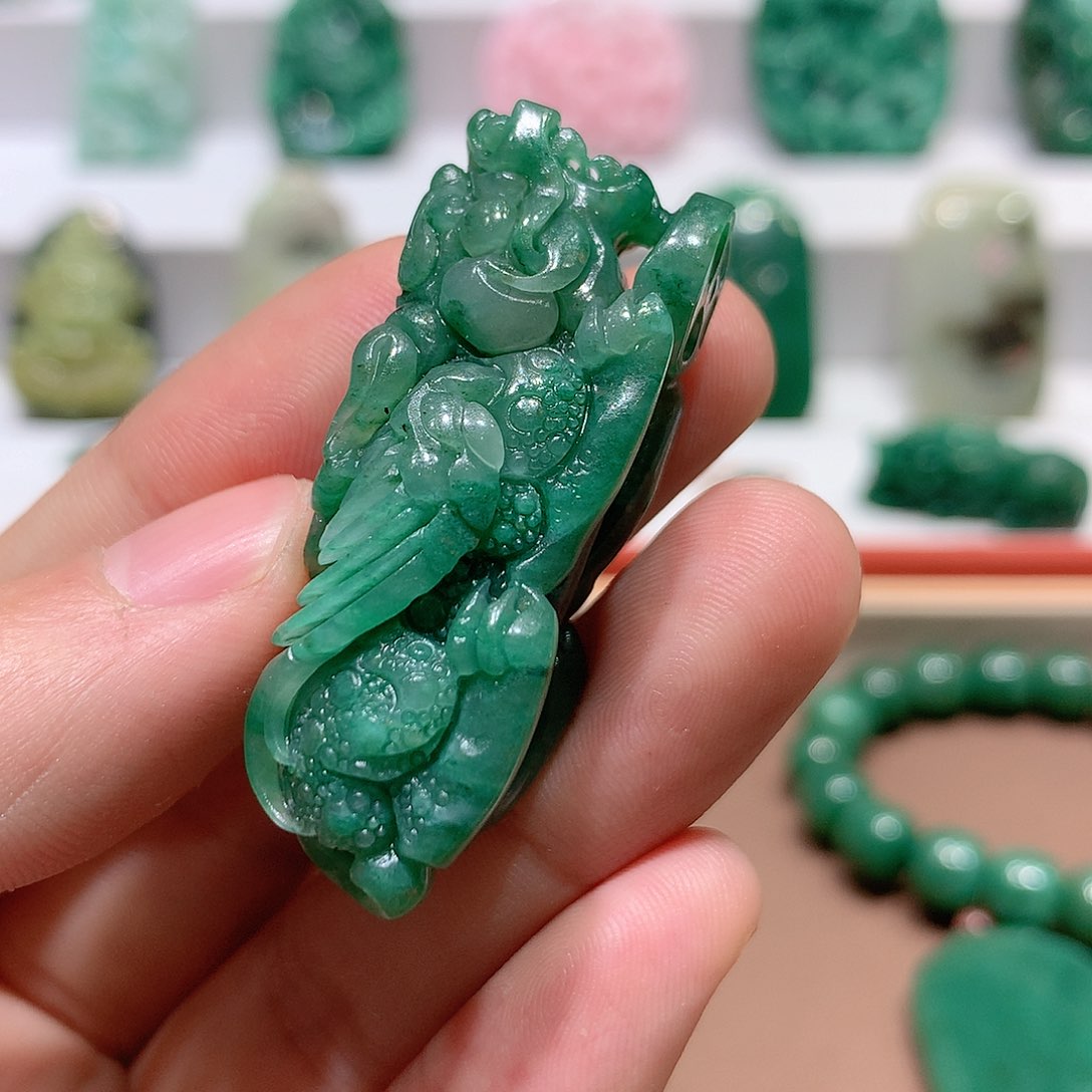 独山玉挂件未镶嵌