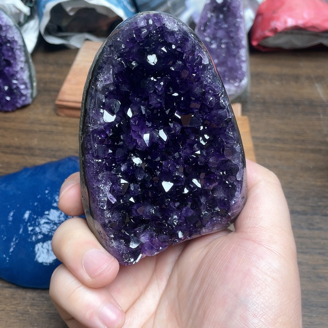 紫晶大型摆件（非配饰）未镶嵌