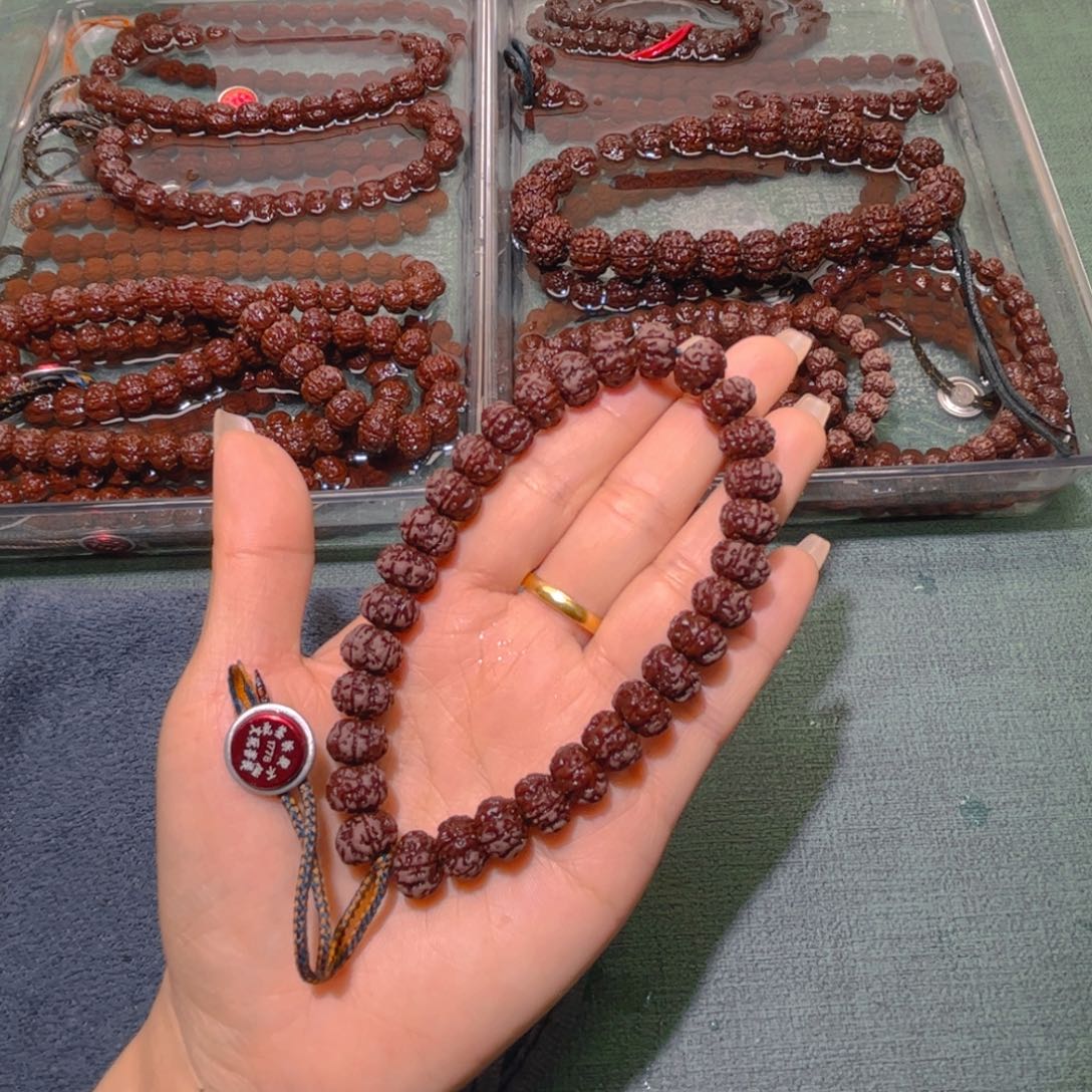 浮***歇吊坠金刚菩提老树王11.1