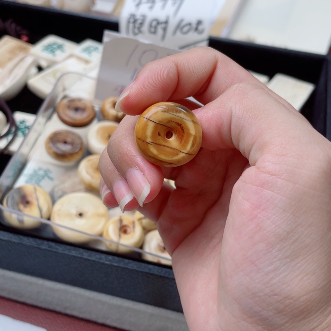 吊坠柏香籽/百香籽猛犸牙做旧平安扣