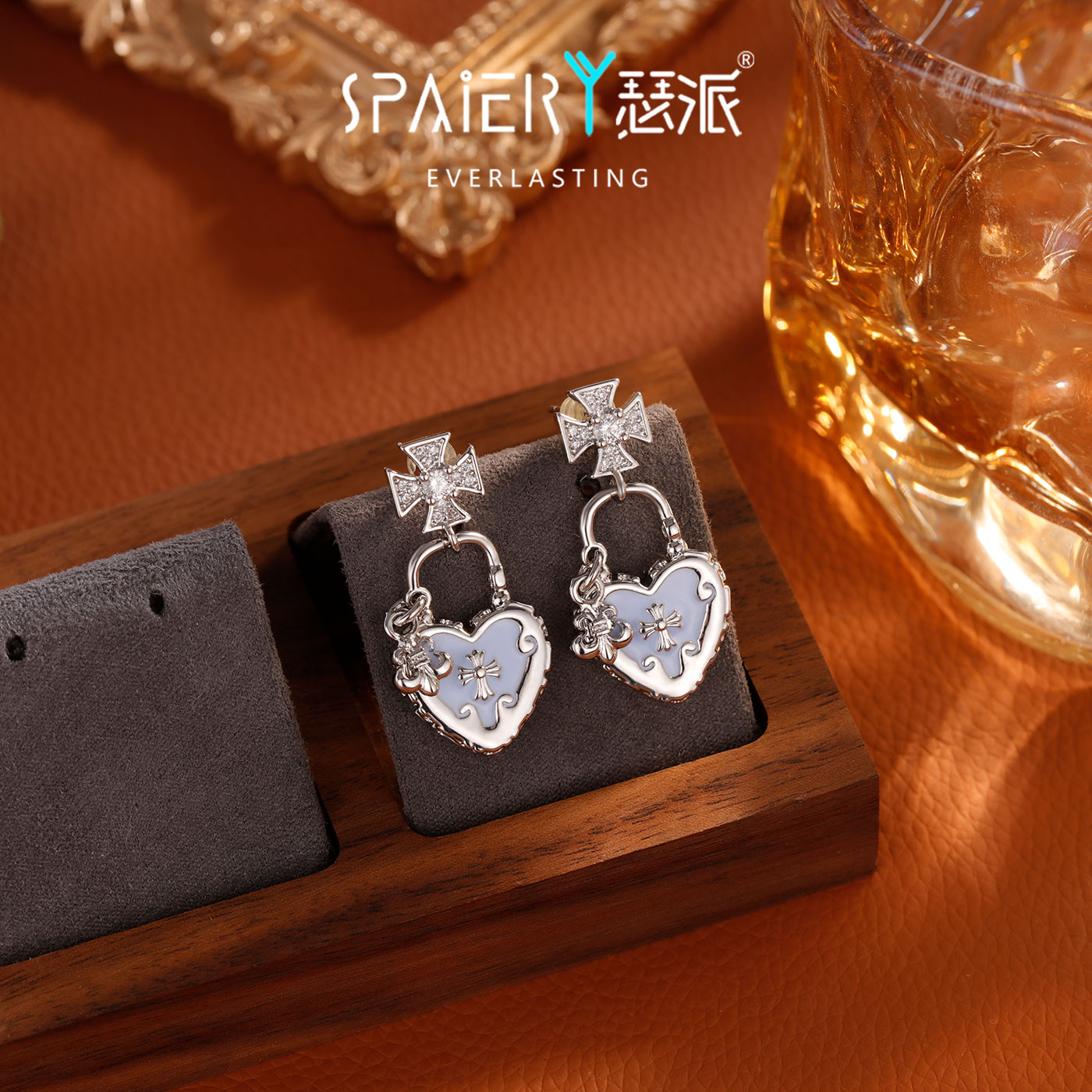 合金耳饰 【5388】个性甜酷十字架心形小锁耳环女精致闪亮包包耳饰