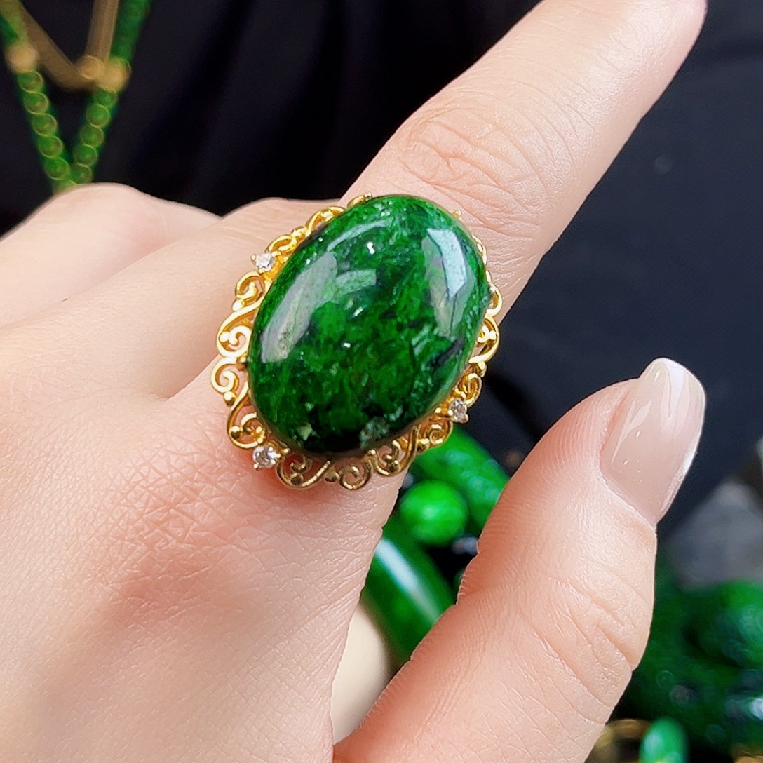 颈饰银S925镶嵌翡翠多样性