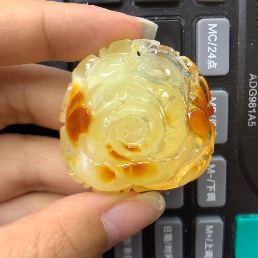 琥珀未镶嵌珠宝奇石