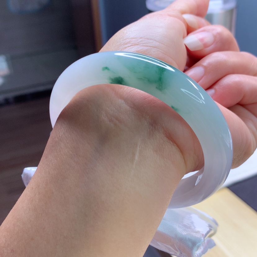 【闪购商品】翡翠手镯未镶嵌天然翡翠手镯