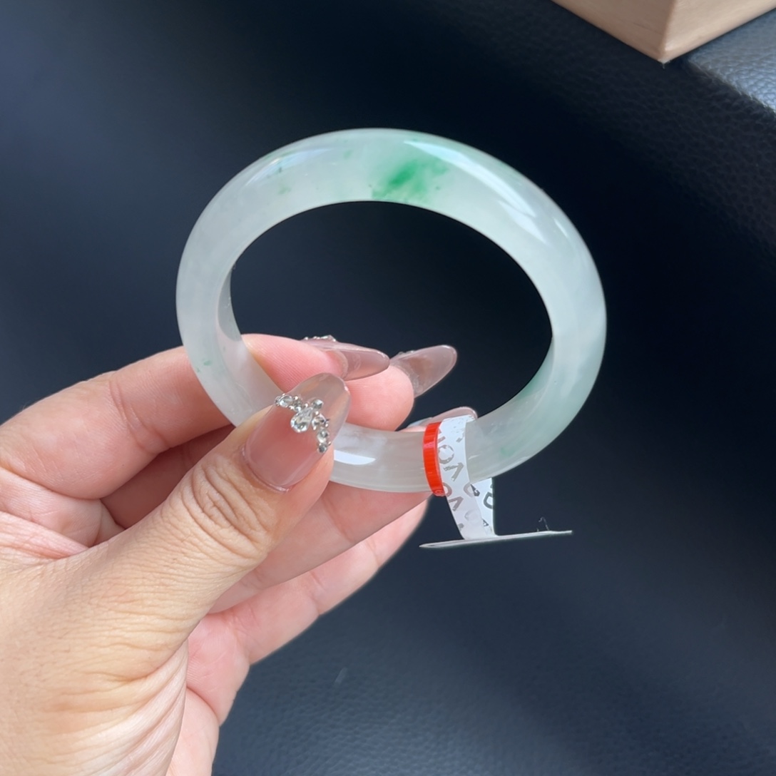 石英质玉未镶嵌手镯55