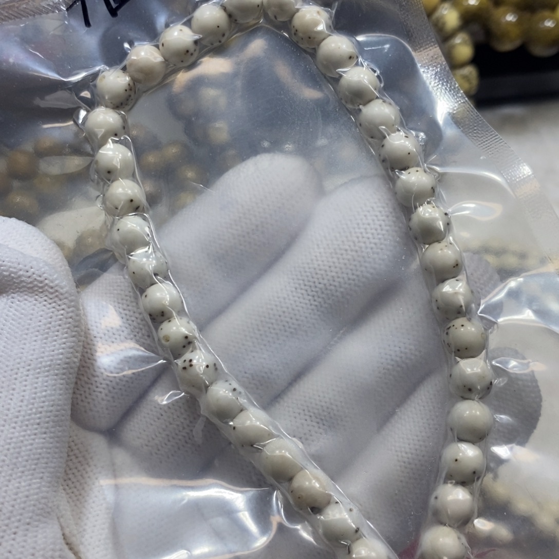 星月菩提手串骨瓷白7圆头条