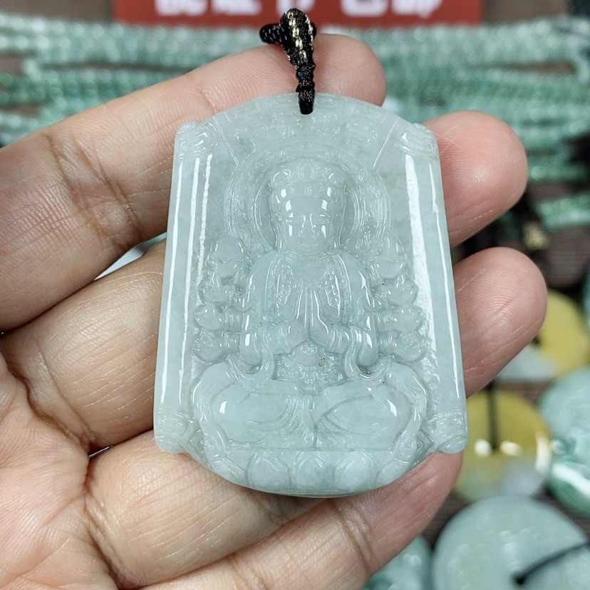 【闪购商品】翡翠颈饰未镶嵌玉吊坠翡翠玉千手观音