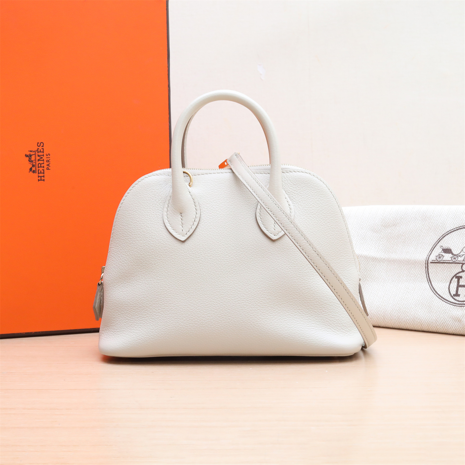 99新 Hermes/爱马仕 定金姑姑759182保龄球 Mini 19 冰川白 B刻包