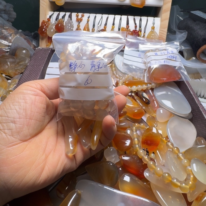 未镶嵌颈饰玛瑙/玉髓静**心静心静心60