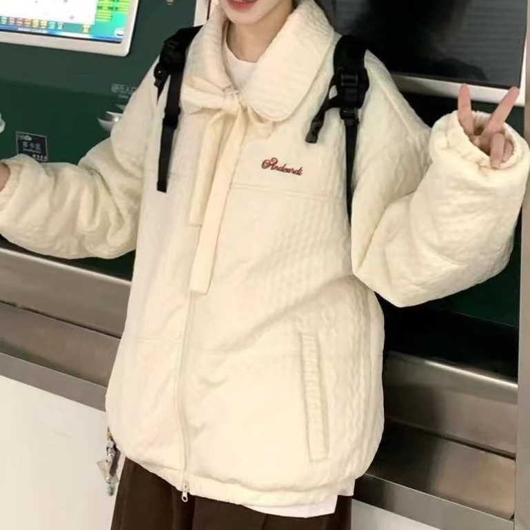 立体压花甜美加厚外套~