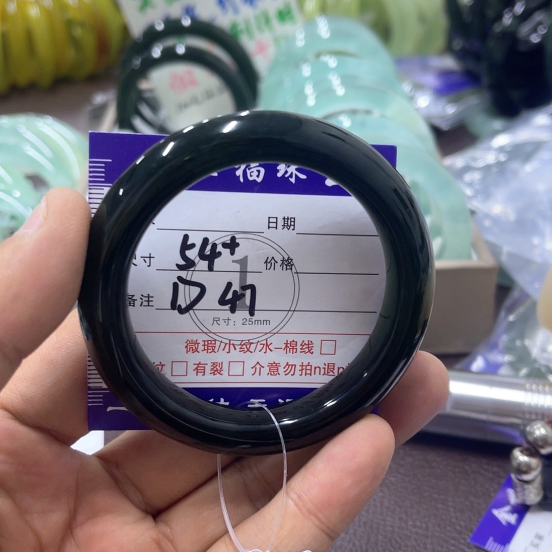 未镶嵌蛇纹石玉手镯