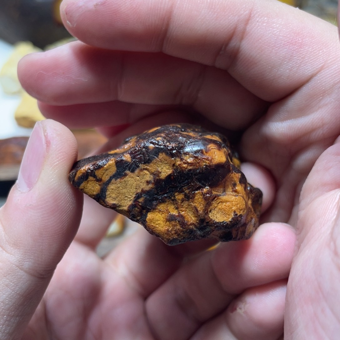 定制琥珀天然原矿