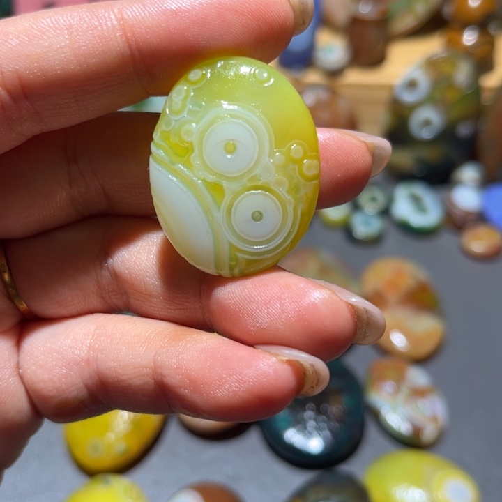 玛瑙/玉髓未镶嵌颈饰