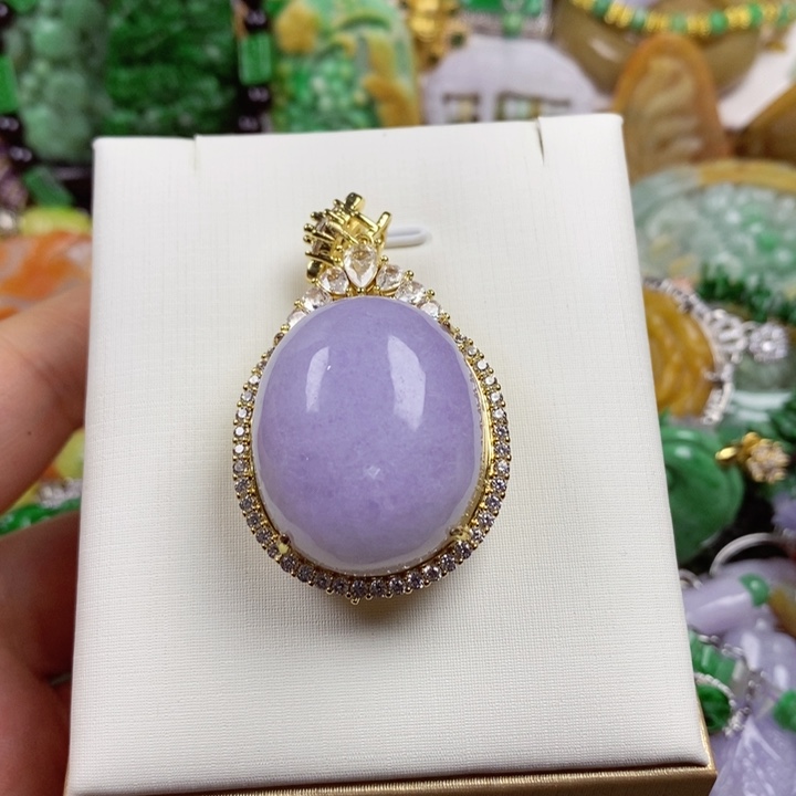 翡翠未镶嵌吊坠(赠链)G****y