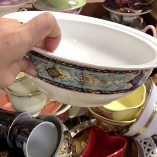 瓷片微瑕陶瓷处理介意请慎拍24厘米没有盖子