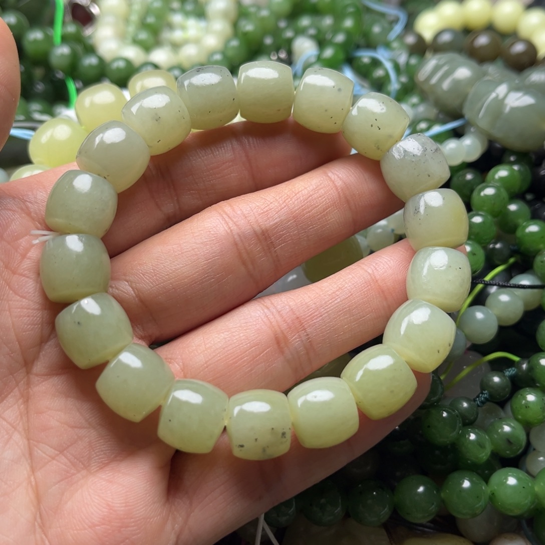 和田玉（黄玉）未镶嵌手串