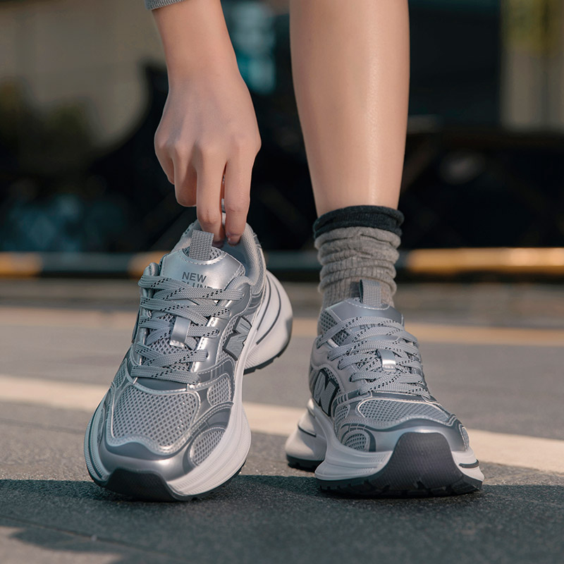 新百伦老爹鞋女款2025透气女鞋厚底网面时尚复古夏季韩版休闲鞋子