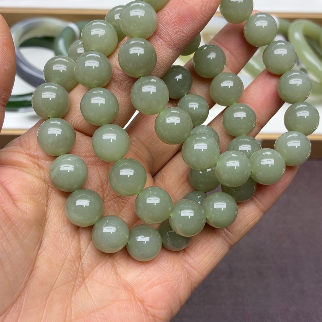 和田玉未镶嵌手链