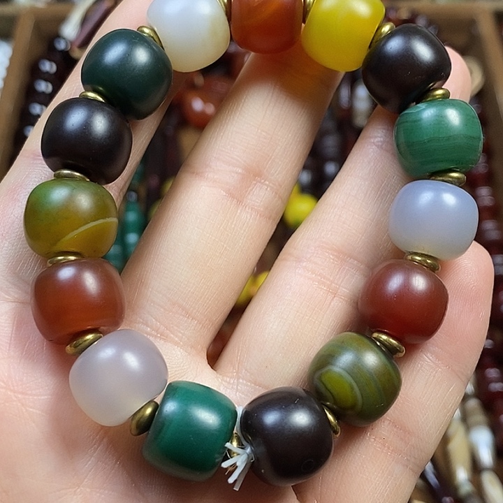 未镶嵌颈饰玛瑙/玉髓