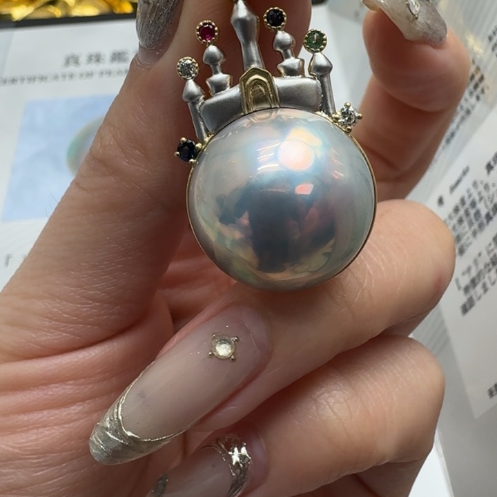 未镶嵌拼合珍珠（马贝珠）颈饰