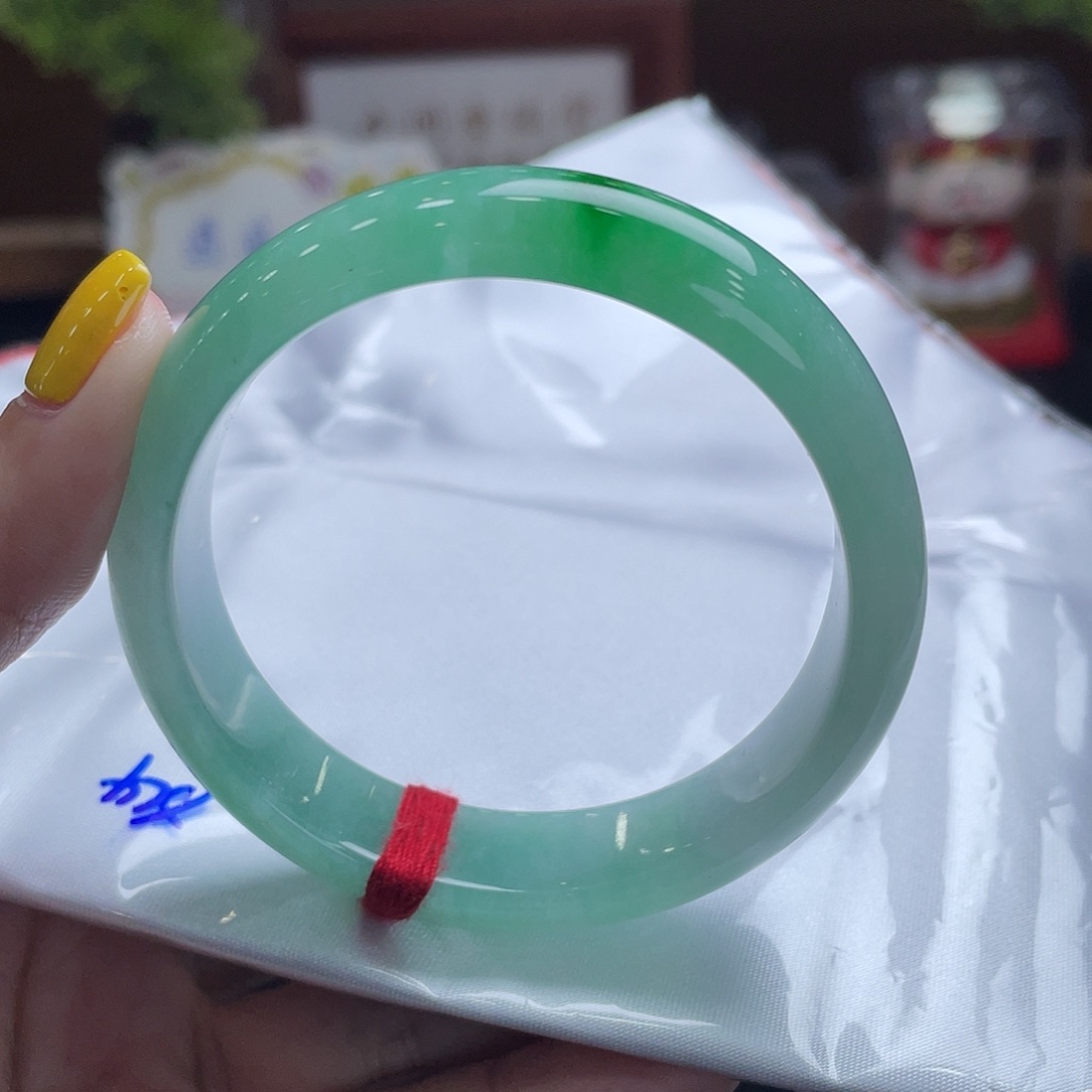 翡翠手镯未镶嵌53.2白底青 新