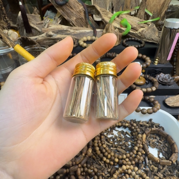 沉香碎屑沉香海南沉香