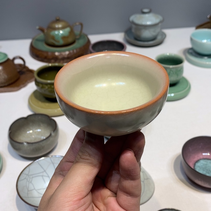 龙泉青瓷猪油冻茶碗