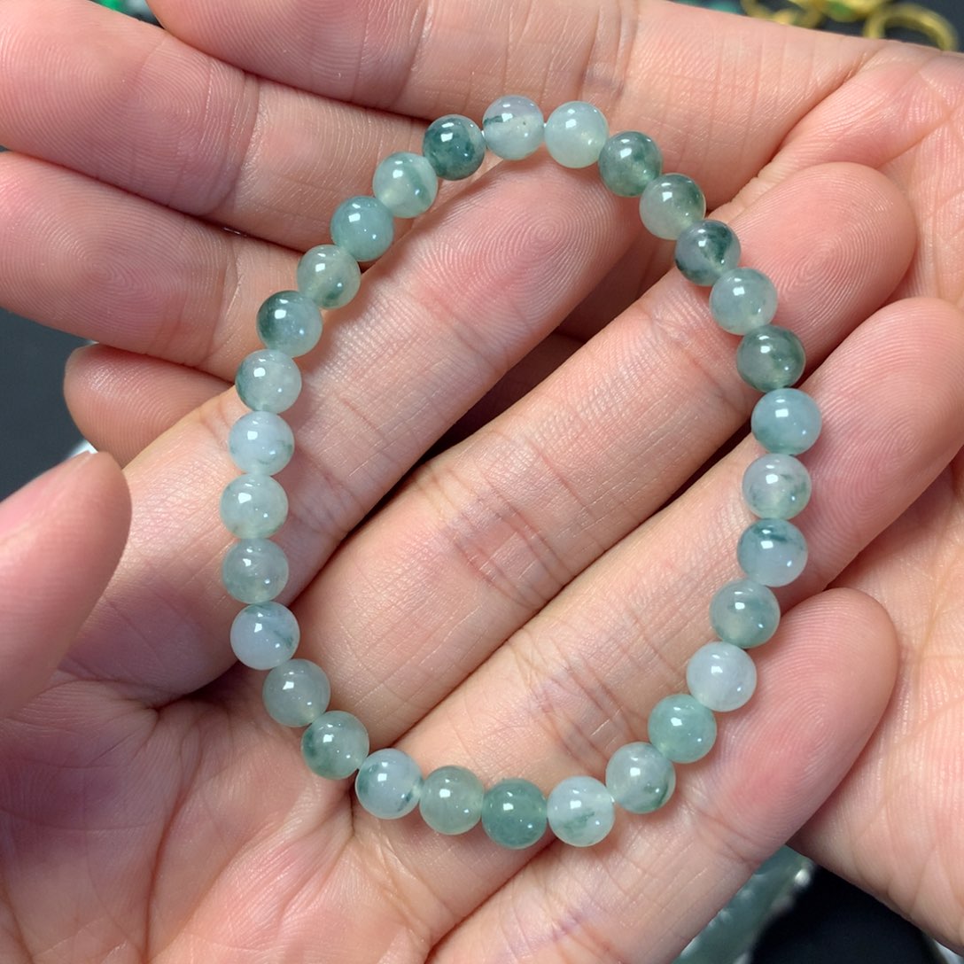 翡翠手串未镶嵌小手串
