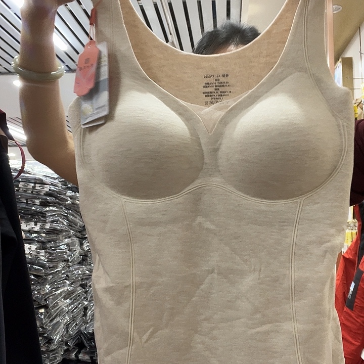 加胸垫美女米色100-135羊毛蚕丝