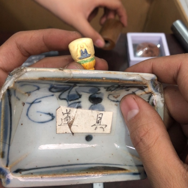 陶瓷孤品单件车里拍