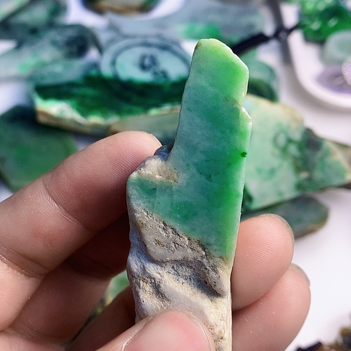 翡翠散珠天然翡翠A货挂件