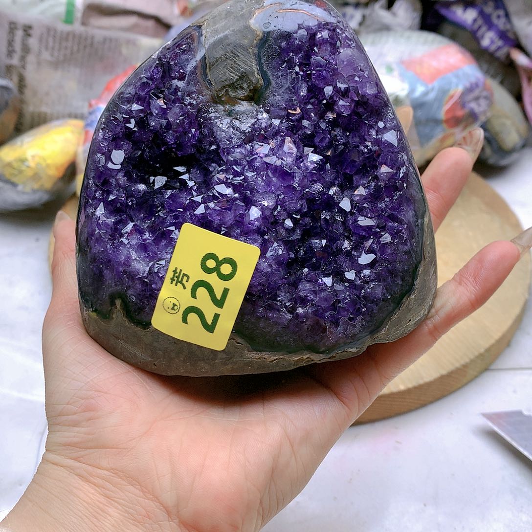 紫晶大型摆件（非配饰）未镶嵌