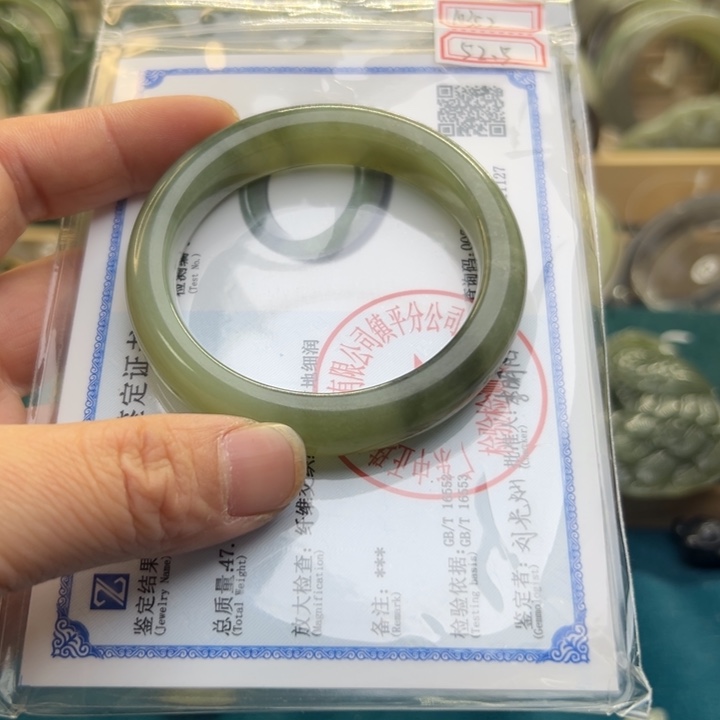 和田玉手镯未镶嵌52.5圈围10352