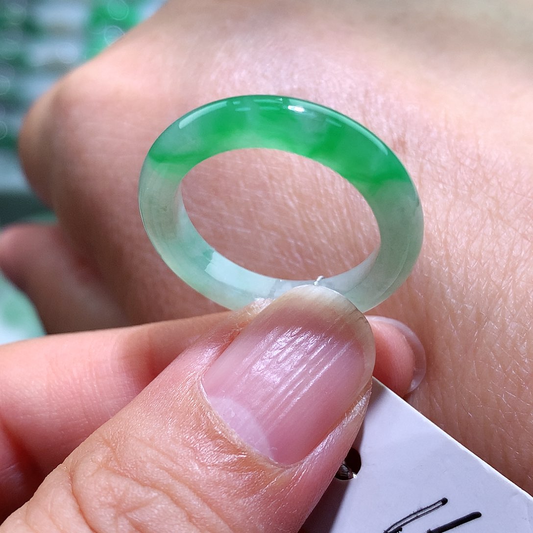 翡翠戒指未镶嵌16号
