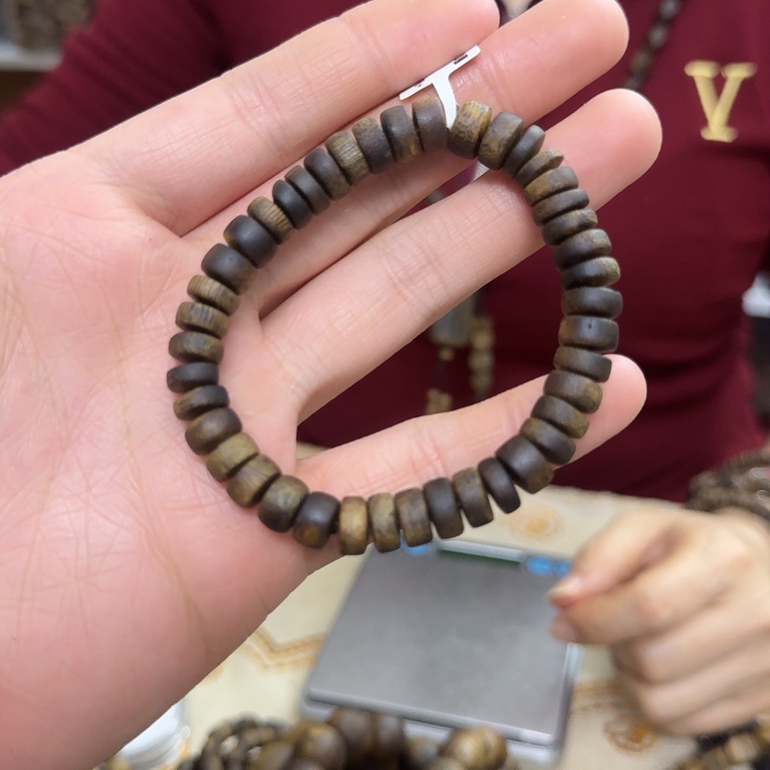 沉香木手串白棋沉水算盘珠单圈 9 克多样性发一